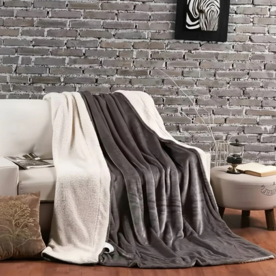 Cobija Premium Piel de Conejo King – Lujo y suavidad en cada descanso